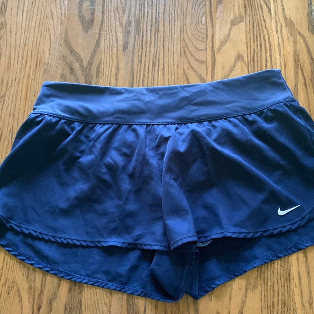 Nike dri-fit 3” running short